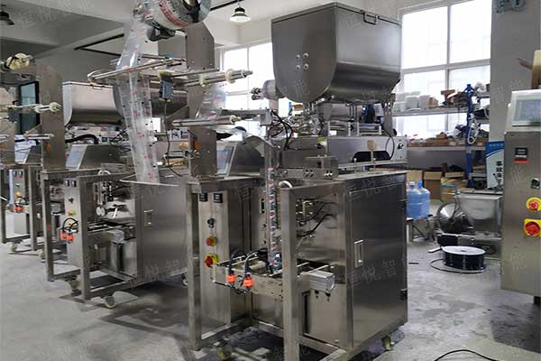 全自動醬體包裝機，價格優(yōu)惠廠家供應