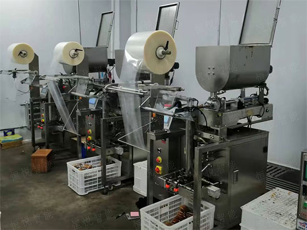 智能化全自動(dòng)醬料包裝機(jī)，食品生產(chǎn)之所需