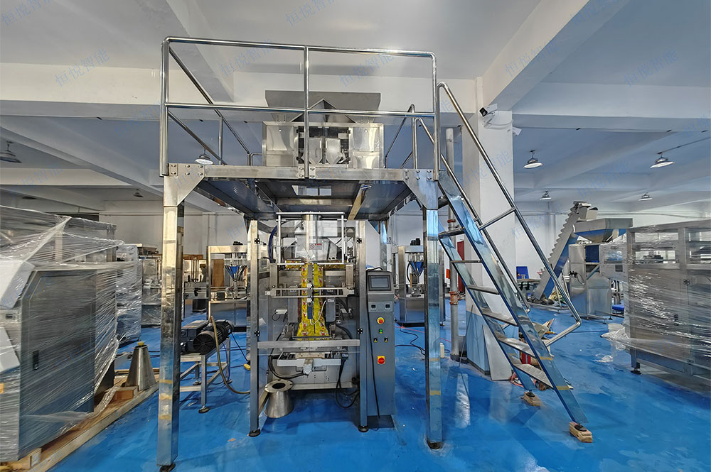 大米自動稱重包裝機(jī)廣泛應(yīng)用于大米加工企業(yè)、糧庫、超市配送中心等場所
